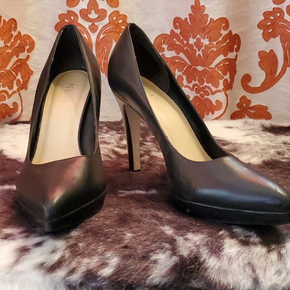 Pegabo Black Leather Stilleto - Picture 1 of 4